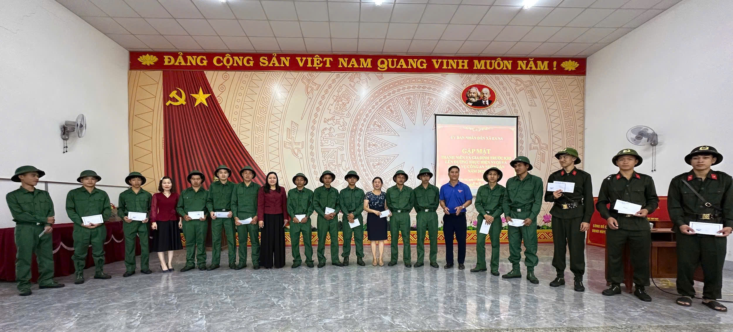 z6310513795505_dc2eecaf43668c37ee245ca566a82e50